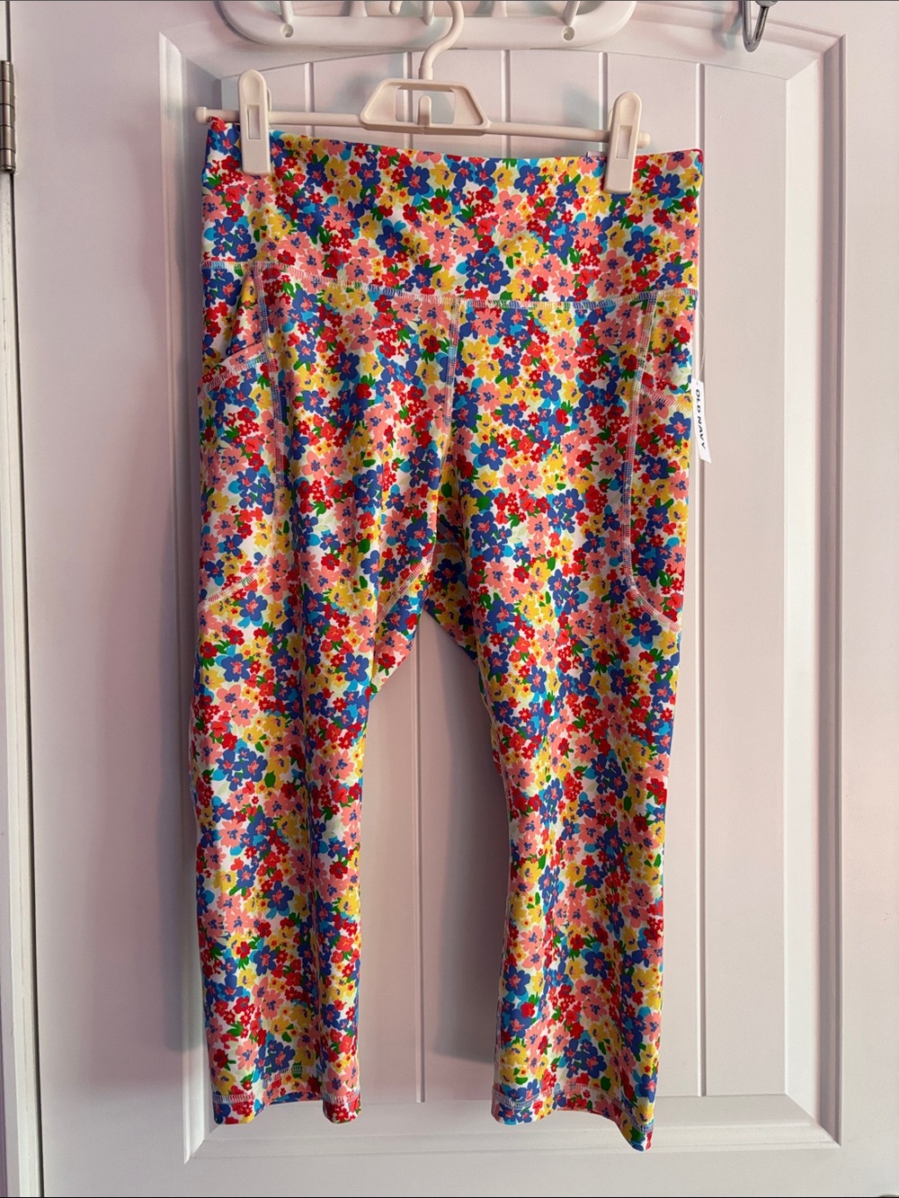 Floral Capri Leggings - Multicolor